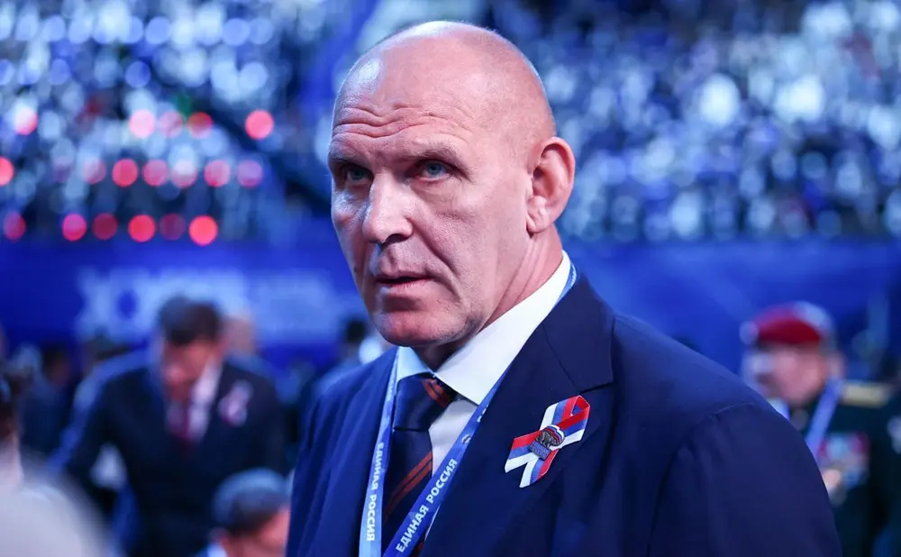 Карелин отказался называть ММА видом спорта