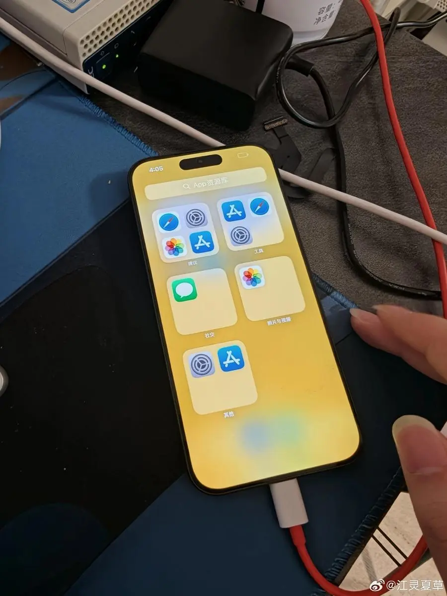 Xiaomi превратили в iPhone: iOS 17 запустили на Xiaomi Redmi K90 Pro Max