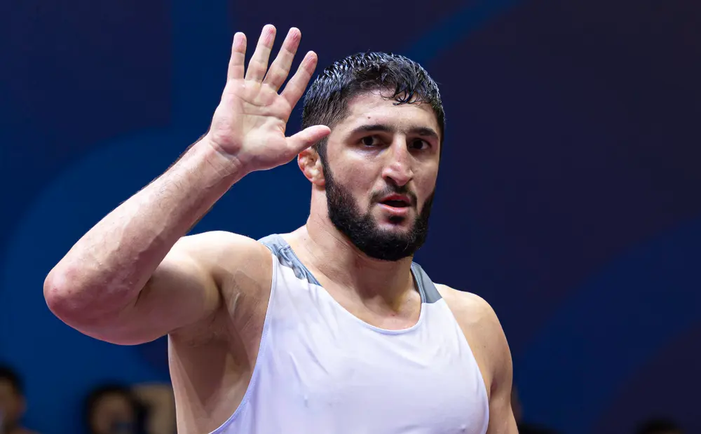 Садулаев проиграл американцу Снайдеру в четвертьфинале чемпионата мира