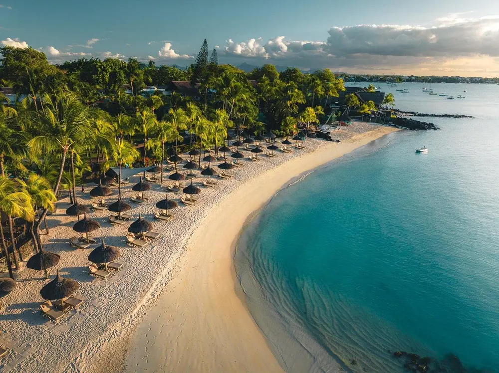 Православное Рождество на Маврикии: четыре роскошных отеля Beachcomber для январского отдыха⠀