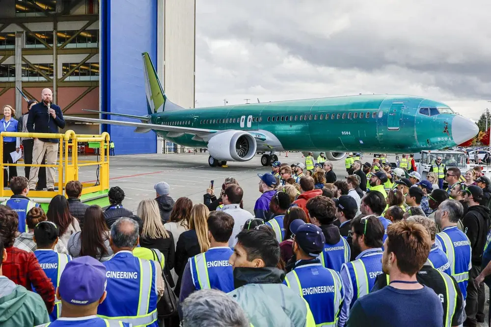 Впервые за 50 лет Boeing начала собирать лайнеры Boeing 737 на новом заводе, и это новейшие Boeing 737 MAX 10