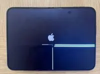 Apple обвинили в занижении стандартов качества при производстве iPhone Duo. Это могло стать причиной лопающихся экранов