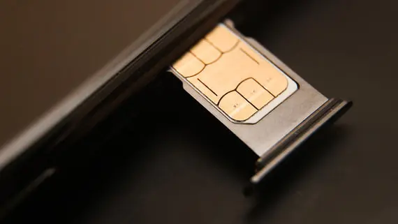 Минцифры обсуждает запрет на продажу сим-карт субдилерами