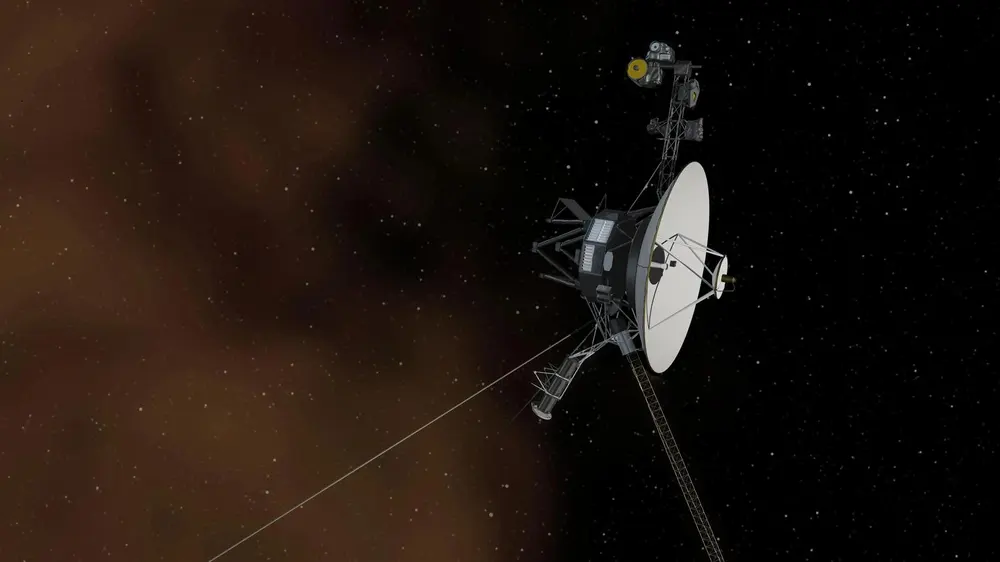 Почти 26 млрд километров от дома: NASA Voyager 1 пережил сбой связи и продолжает путь к новому рекорду