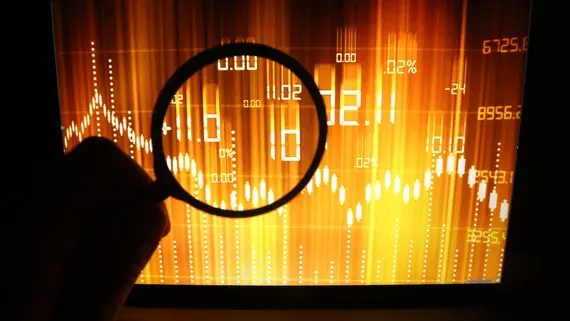 Новак: продажу топлива низких экоклассов могут перевести только на биржу