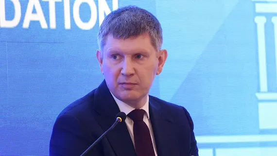 Решетников спрогнозировал курс доллара в 2026 году на уровне 79,5 рубля