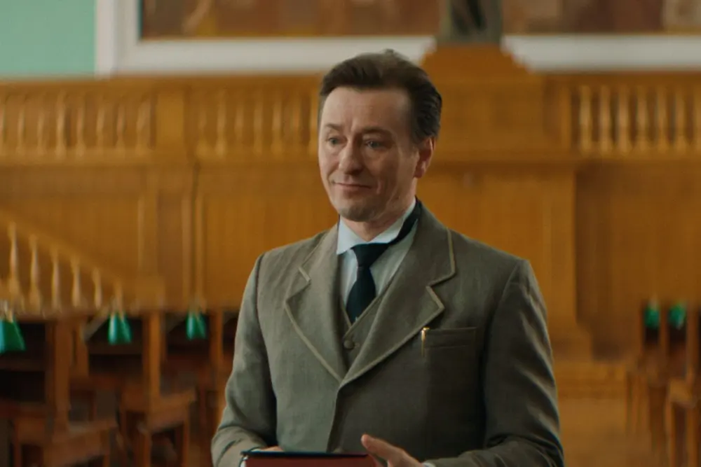 Вышел фрагмент из фильма «Айтматов» с Сергеем Безруковым — премьера 4 ноября