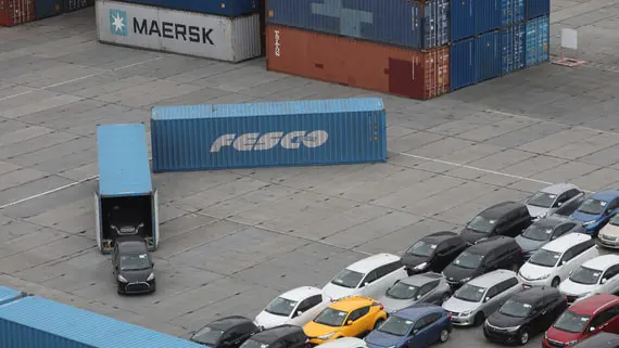 В России выросли объемы импорта новых легковых авто на 25%