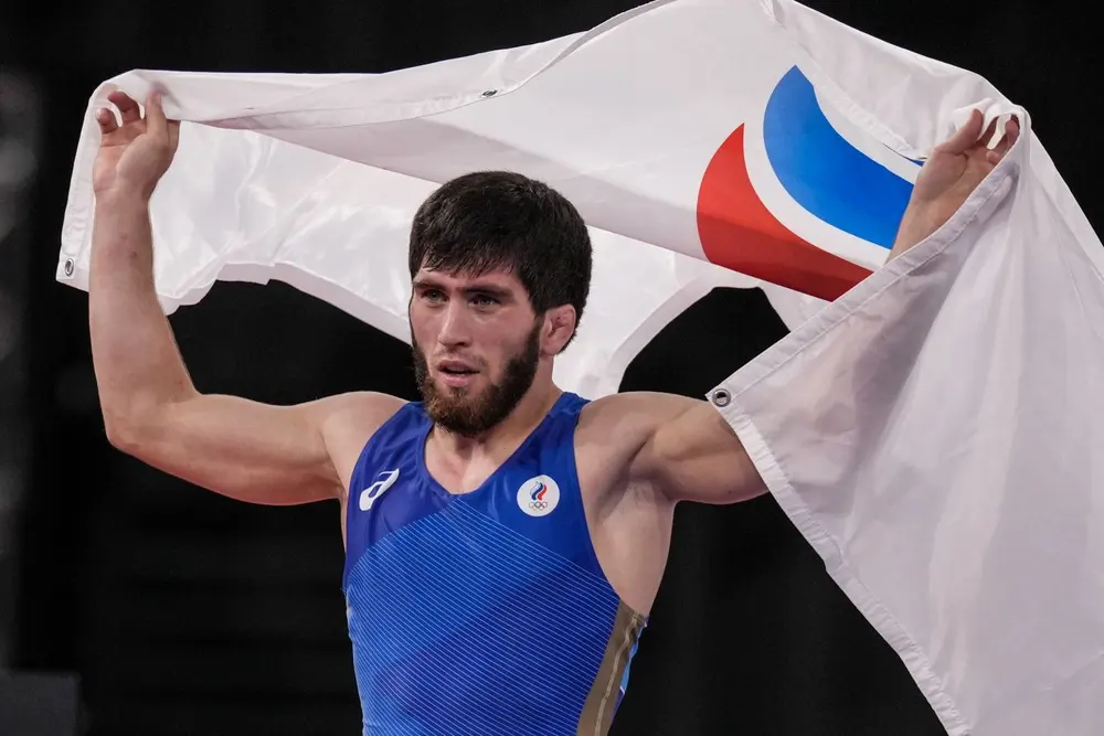 Заур Угуев вышел в финал чемпионата мира — 2026 в Казахстане