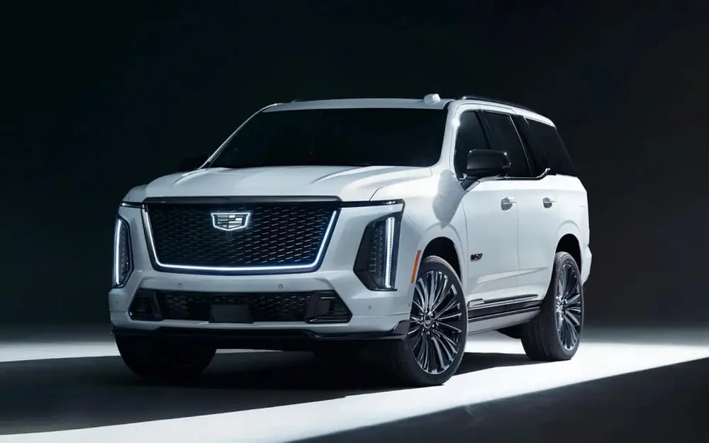 Самый дорогой Cadillac Escalade в истории: юбилейный внедорожник оценили в 240 тыс. долларов — покупатель сам сможет выбрать VIN-номер