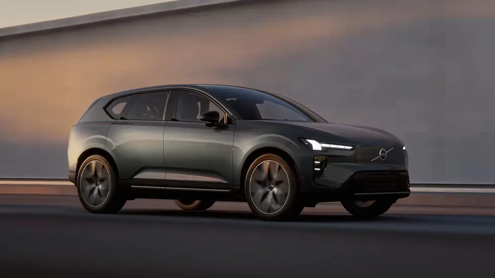 Акции Volvo упали до исторического минимума: миллионные убытки и проблемы с производством Volvo EX60