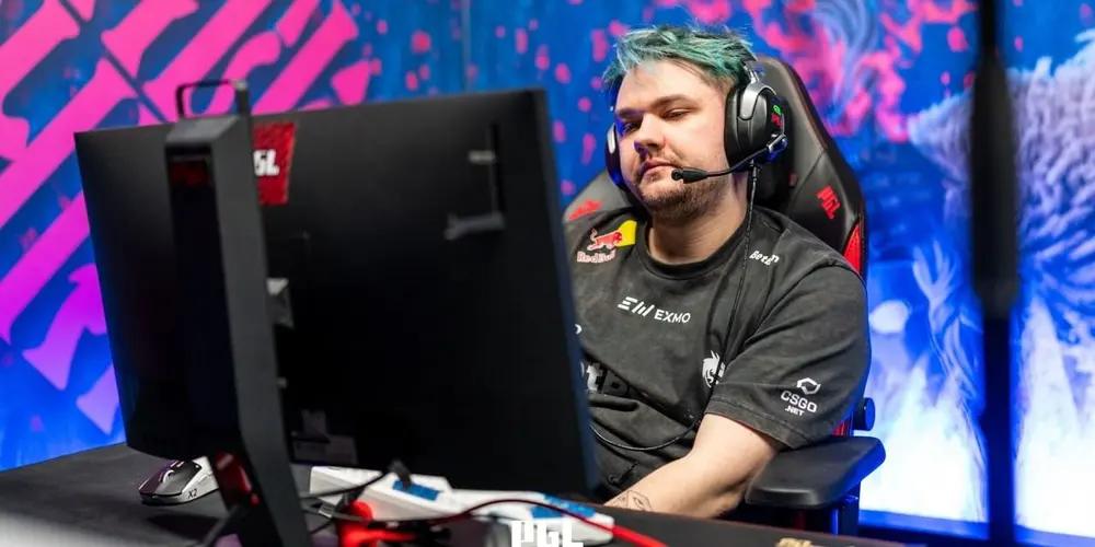 Team Spirit выбила Team Liquid из UNIVERSE by FISSURE