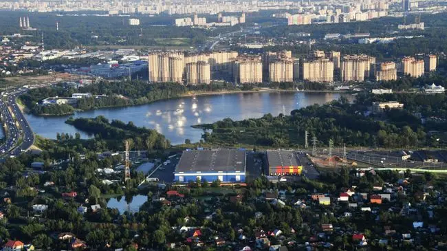 "Домклик": половина ипотечных сделок с частными домами приходится на города