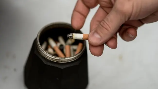 Россияне стали регулярно подавать в суд на курящих в квартирах соседей