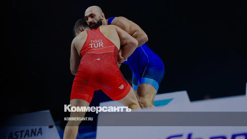 Российский борец Артур Саргсян стал серебряным призером чемпионата мира