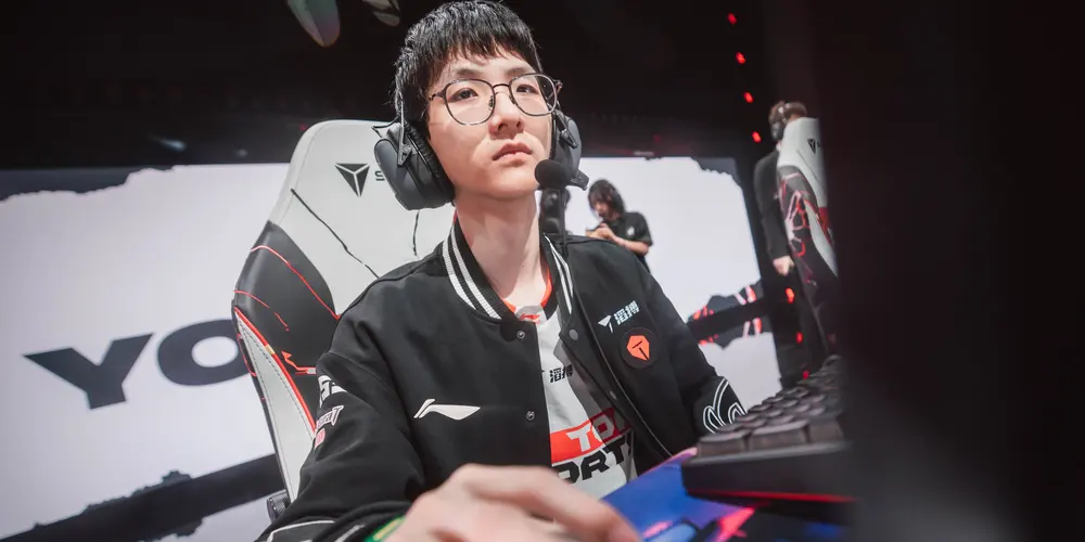 Top Esports одержала первую победу на Worlds 2026