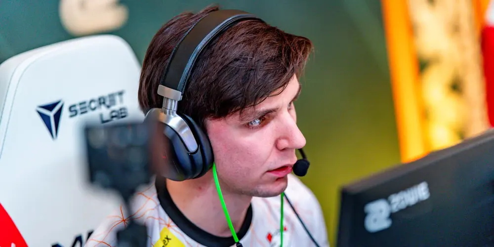 Virtus.pro или K27 — кто пройдет в финал на WINLINE MPKBK CIS LAN Season 9?