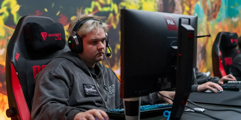 Эксперты: у LEGION мало шансов против Team Spirit в матче на UNIVERSE by FISSURE