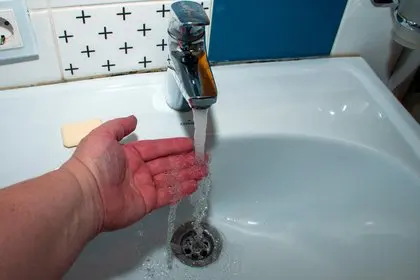 Названы пять опасных признаков плохой воды из-под крана