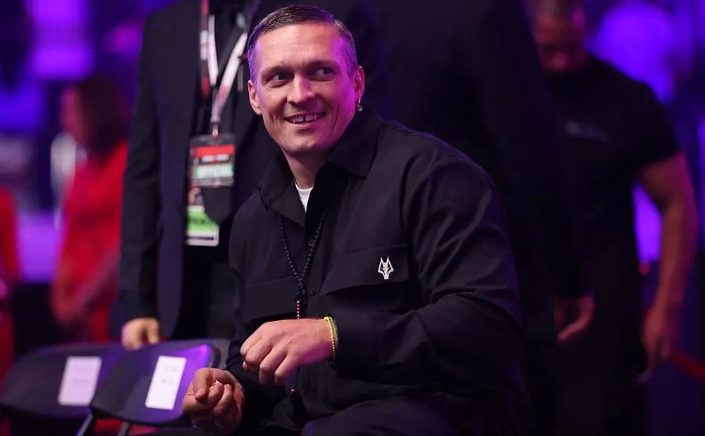 Усик собрался подраться за титул абсолютного чемпиона в новом весе