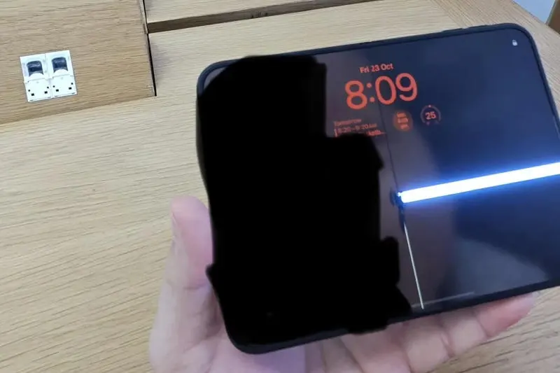 iPhone Duo трескаются уже в первые часы использования