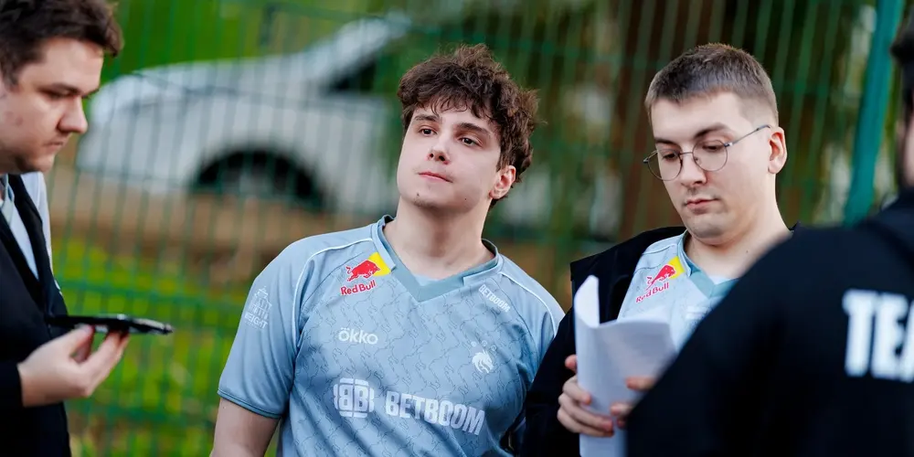 PARIVISION уступила Team Spirit на групповом этапе UNIVERSE by FISSURE