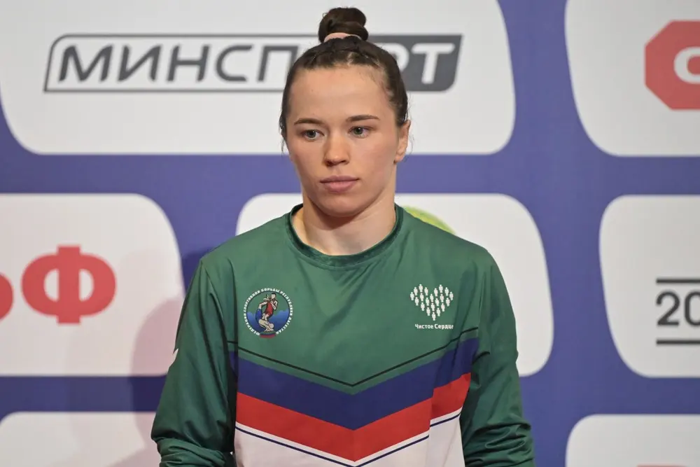 Россиянка Смирнова снялась с ЧМ по спортивной борьбе из-за травмы роговицы