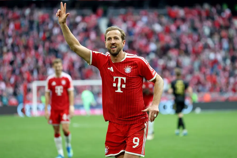 «Настоящий пример для подражания». Член совета «Баварии» Румменигге — о Гарри Кейне