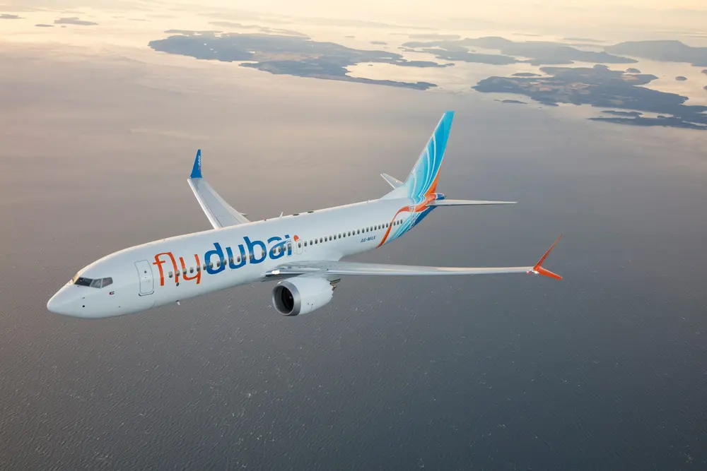 Самолет flydubai не может улететь из Внуково из-за повреждения покрышки