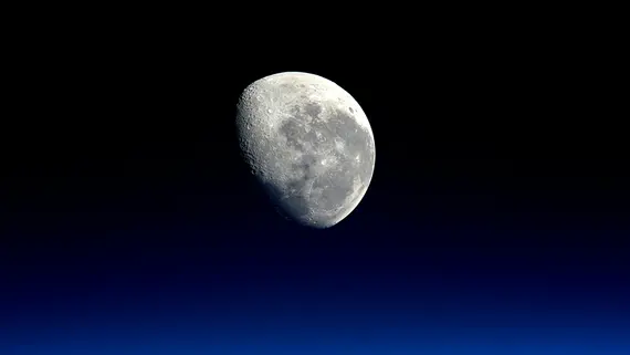 «Росатом» планирует создать АЭС на Луне к середине 2030-х годов