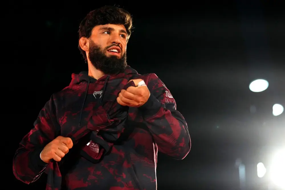 Арман Царукян проведёт схватку с экс-чемпионом UFC на турнире RAF в ноябре