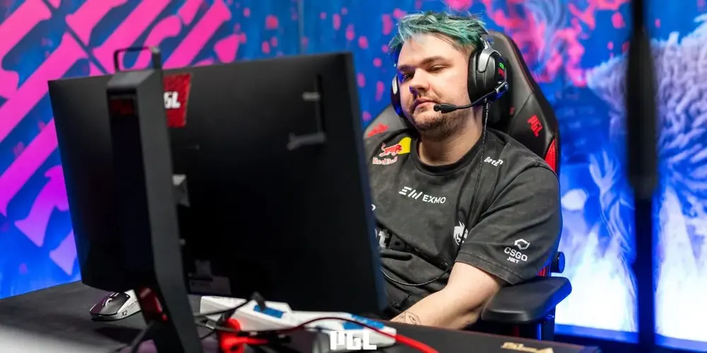 Team Spirit проиграла OG в плей-офф UNIVERSE by FISSURE